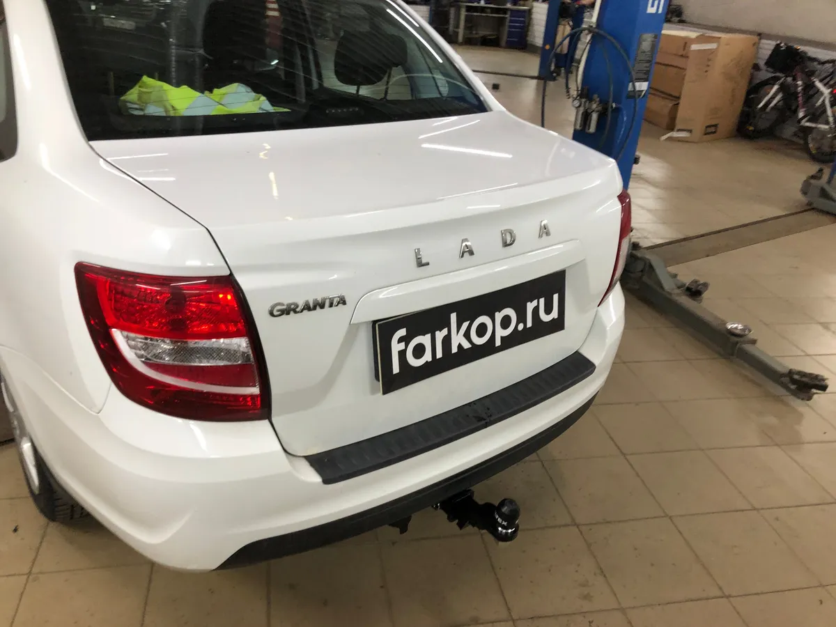 Фаркоп TowRus для Lada Granta (вкл. Cross) 2012- 279529 в Набережные Челны Фаркоп TowRus для Lada Granta (вкл. Cross) 2012- 279529 в Набережные Челны