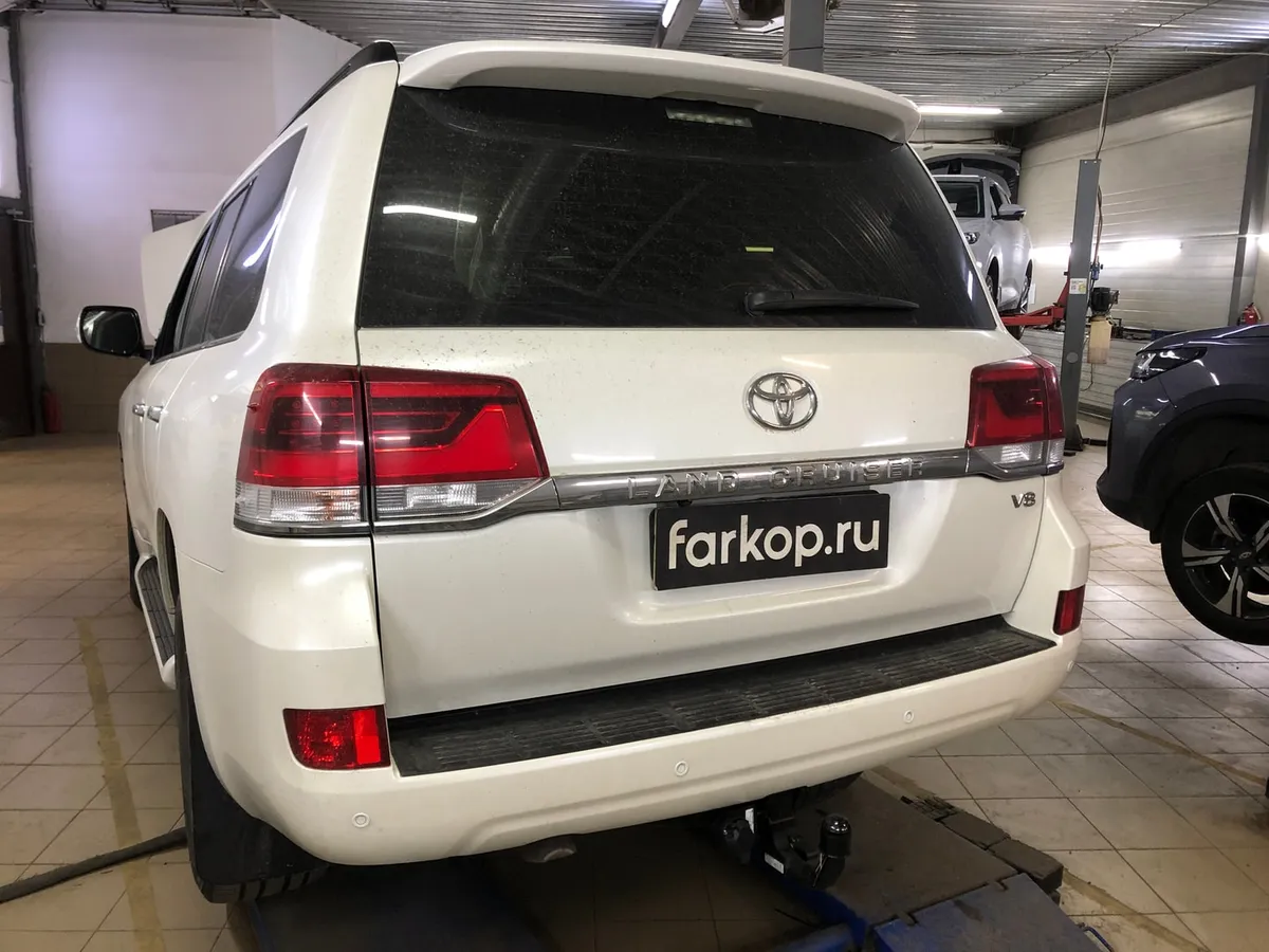 Фаркоп Steinhof для Toyota Land Cruiser J200 2008- T-172 в Набережные Челны Фаркоп Steinhof для Toyota Land Cruiser J200 2008- T-172 в Набережные Челны