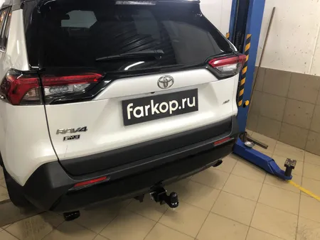 Фаркоп Berg для Toyota RAV4 2019- F.5717.002 в Набережные Челны