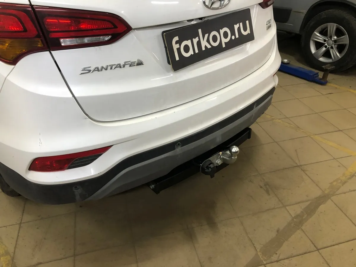 Фаркоп Лидер Плюс для Hyundai Santa Fe 2012-2018 H224-F в Набережные Челны Фаркоп Лидер Плюс для Hyundai Santa Fe 2012-2018 H224-F в Набережные Челны